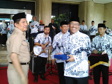 Pencarian PGRI Nagan Raya - Persatuan Guru Republik Indonesia Cabang Nagan Raya